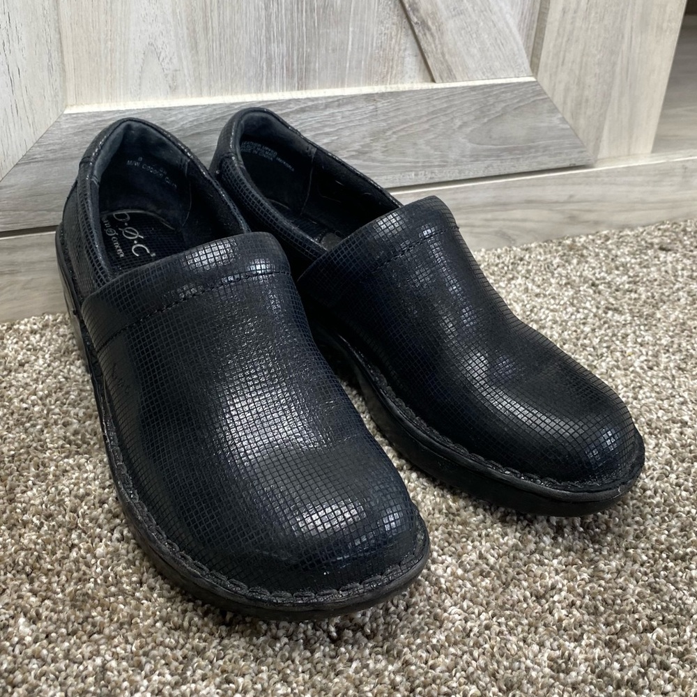 Born Boc Women’s  Black Suede Embossed Comfort Slip On Loafer Clog Shoes